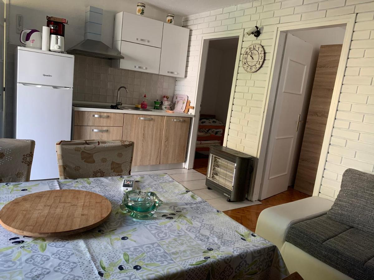 Lili Apartments, Sv Dunata 18 Kornić Zewnętrze zdjęcie