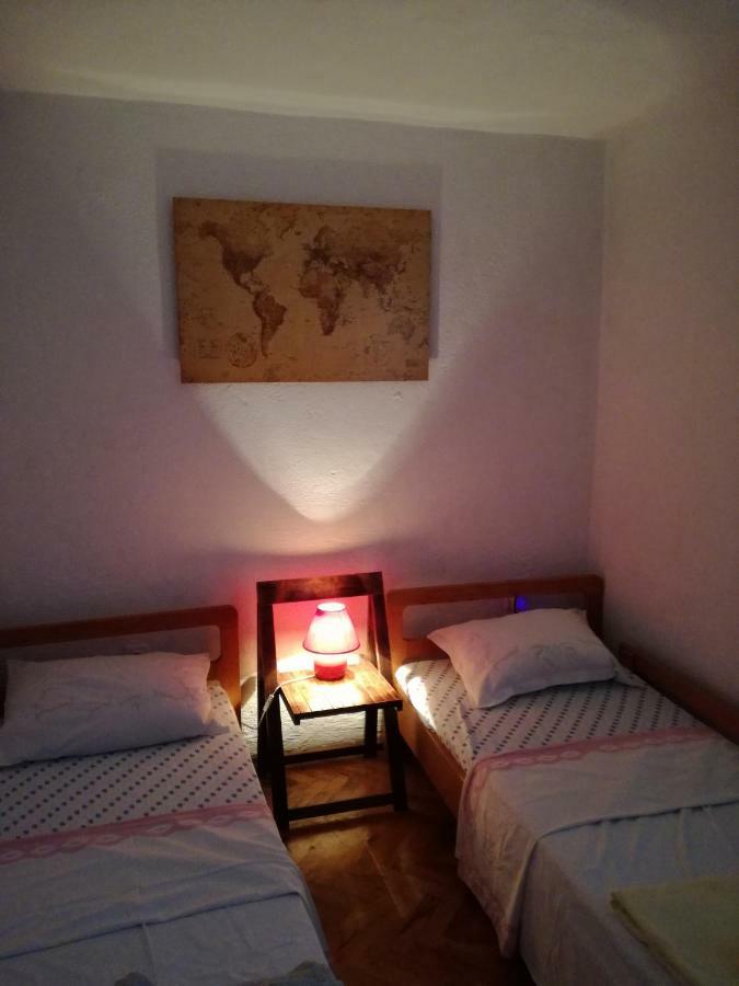 Lili Apartments, Sv Dunata 18 Kornić Zewnętrze zdjęcie