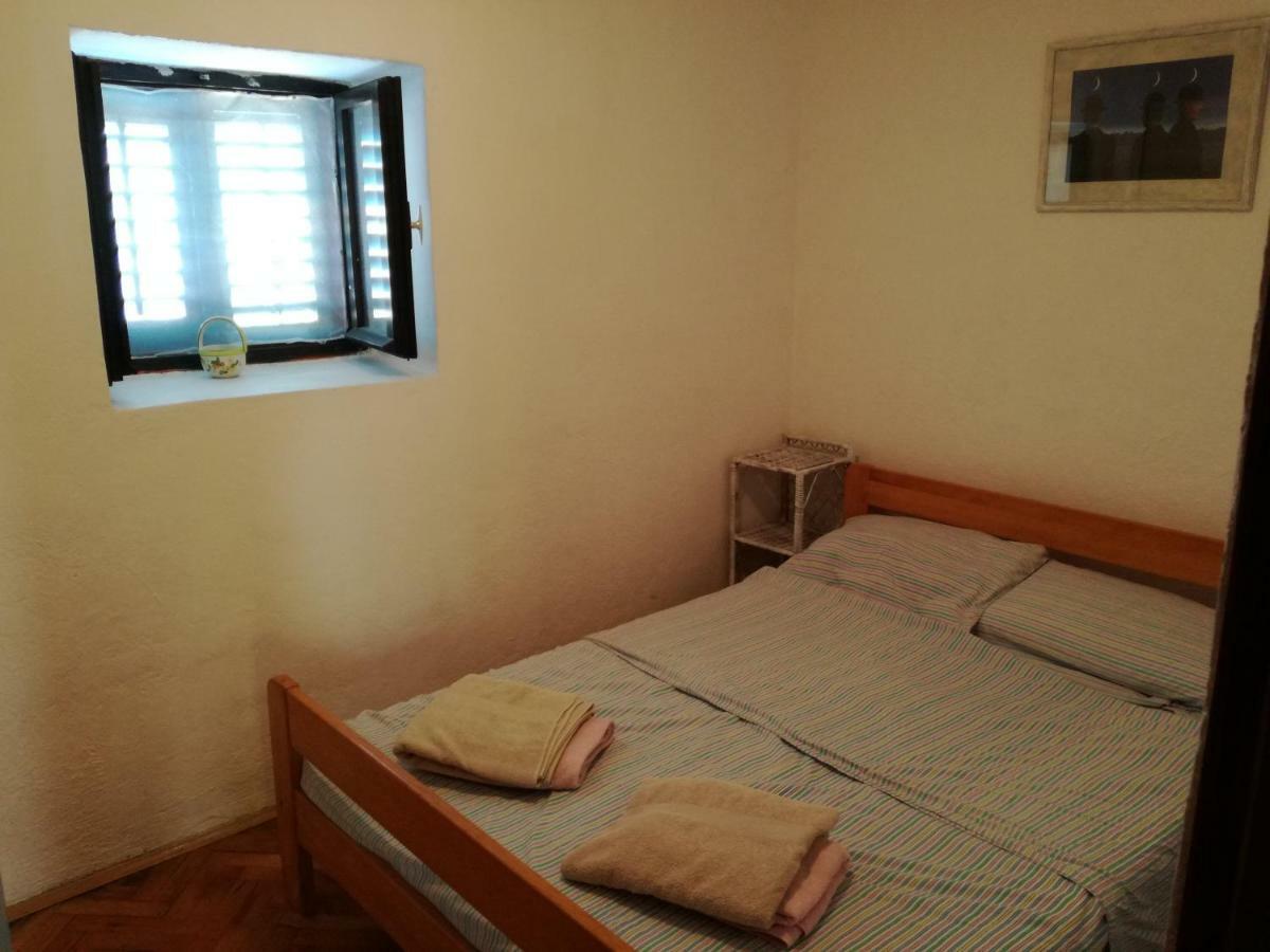 Lili Apartments, Sv Dunata 18 Kornić Zewnętrze zdjęcie