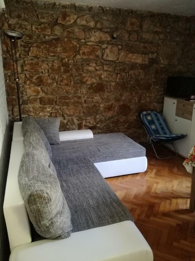 Lili Apartments, Sv Dunata 18 Kornić Zewnętrze zdjęcie